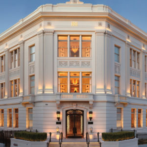 RESTORATION HARDWARE - Red Top